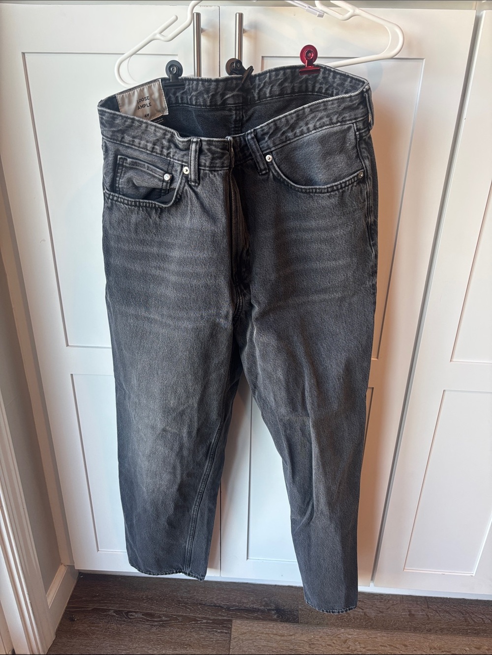 H&M Men's Black Washed Straight-Leg Jeans (34x32)
